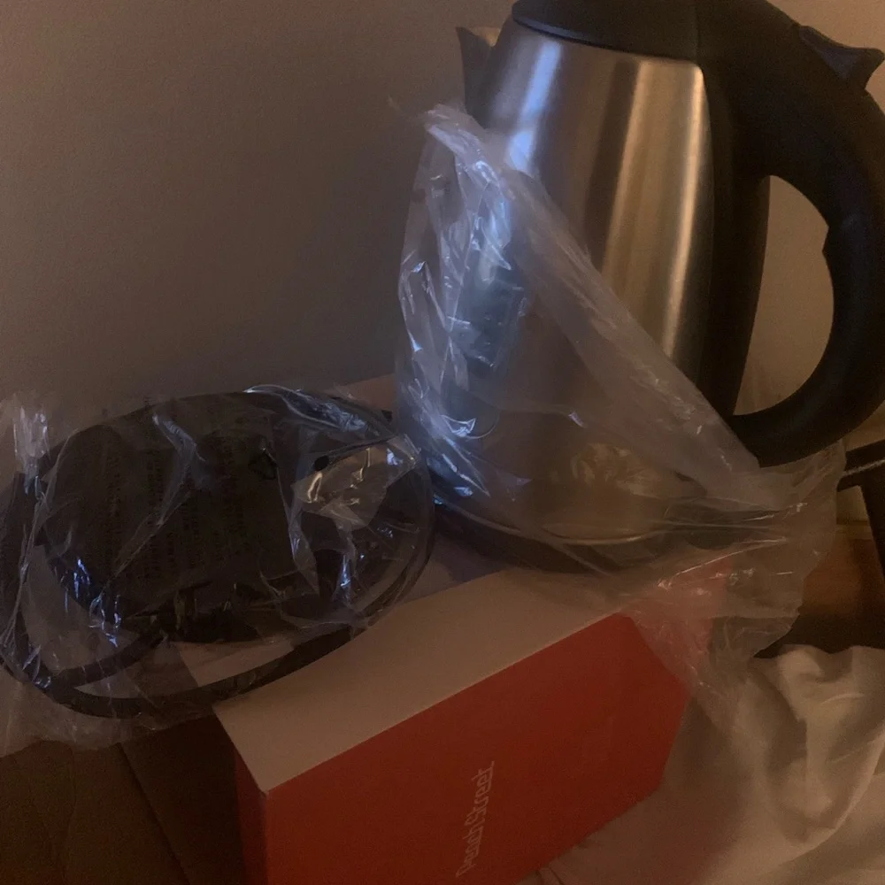 tea kettle - Picture 4 of 10